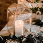 Décoration de mariage par Fêtes en Vogue – Salon du Mariage de Pérouges dans l’Ain