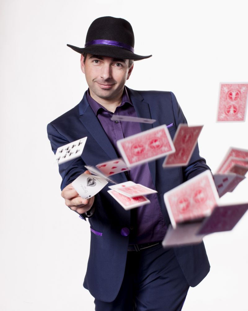 Magicien pour animation de mariage dans l’Ain avec La Magie de Ludo